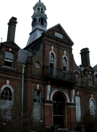 В марте 2008 года начался снос зданий заброшенной больницы и завершился в январе 2010 года, не уничтоженными остались лишь церковь, здание администрации и водонапорная башня.

Во время пожара в октябре 2010 году были уничтожены огнем оставшиеся здания после сноса.