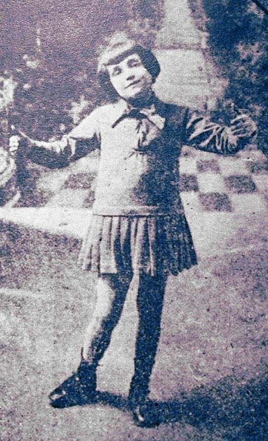 Эдит Пиаф в детстве