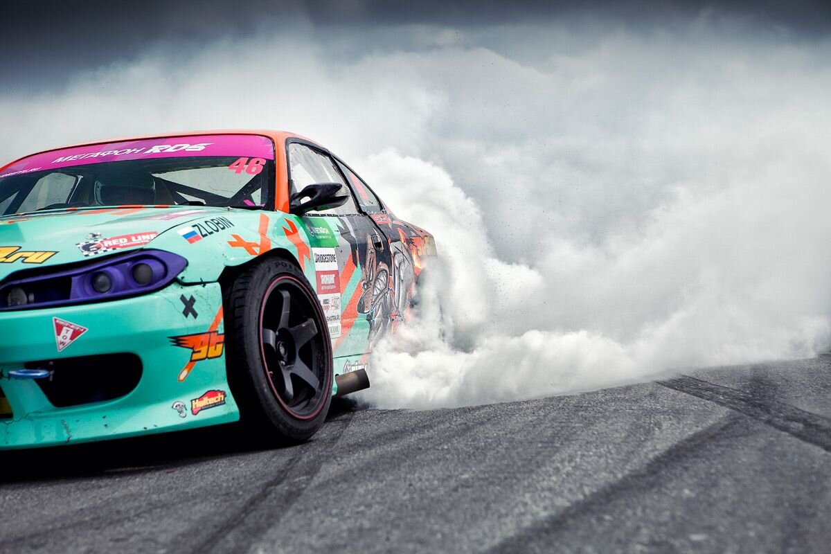 Дрифт авто. Nissan Silvia s15 дрифт. Nissan Silvia дрифтит. Nissan Silvia s15 JDM дрифт. Nissan Silvia s15 gt shop