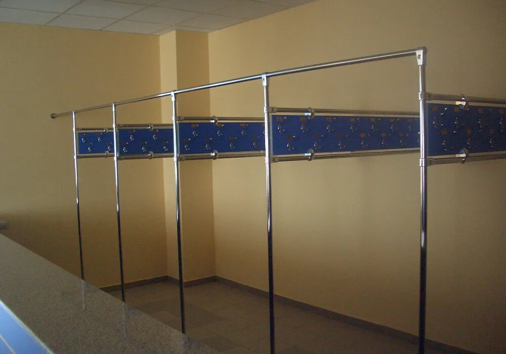 орпусная мебель - вешалки