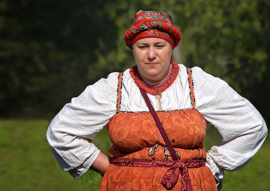 Бабы. Крупные русские женщины.