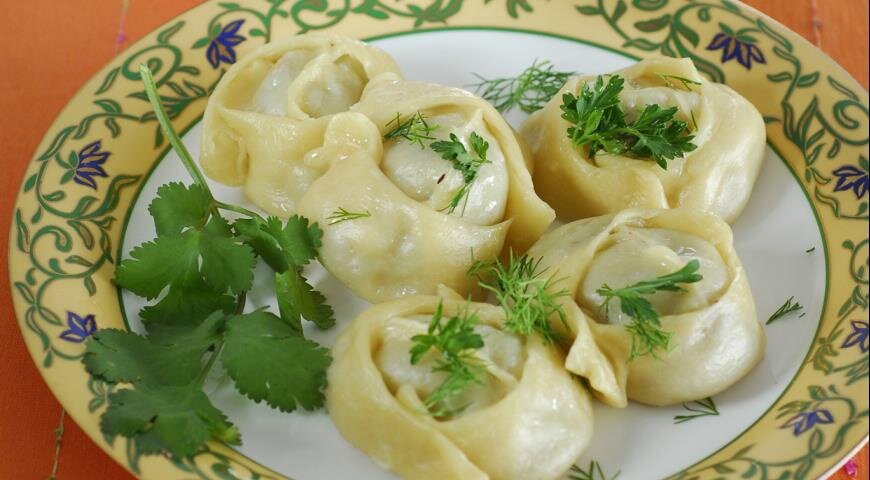 Манты с мясом