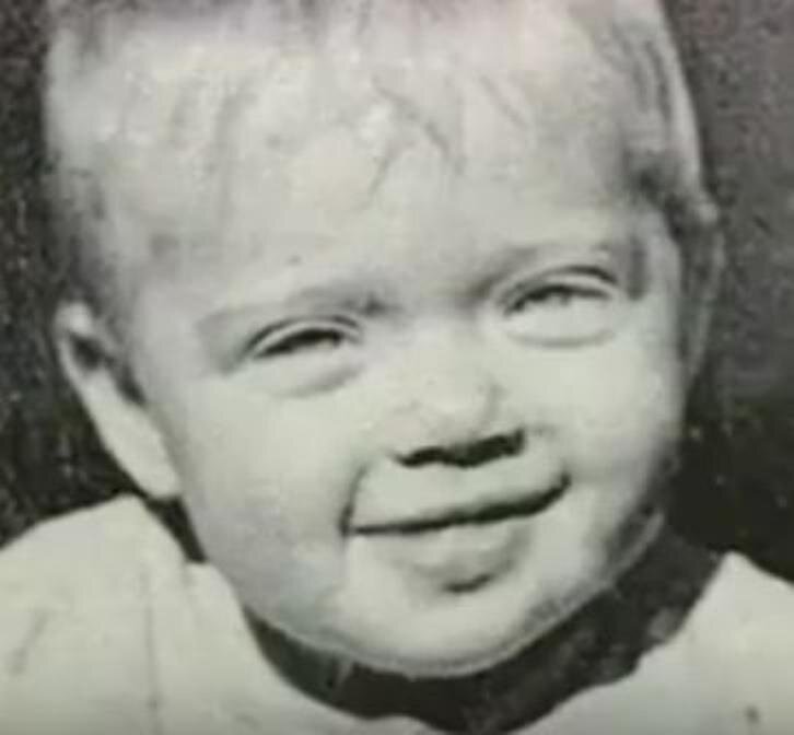 Алиса Фрейндлих, 1934