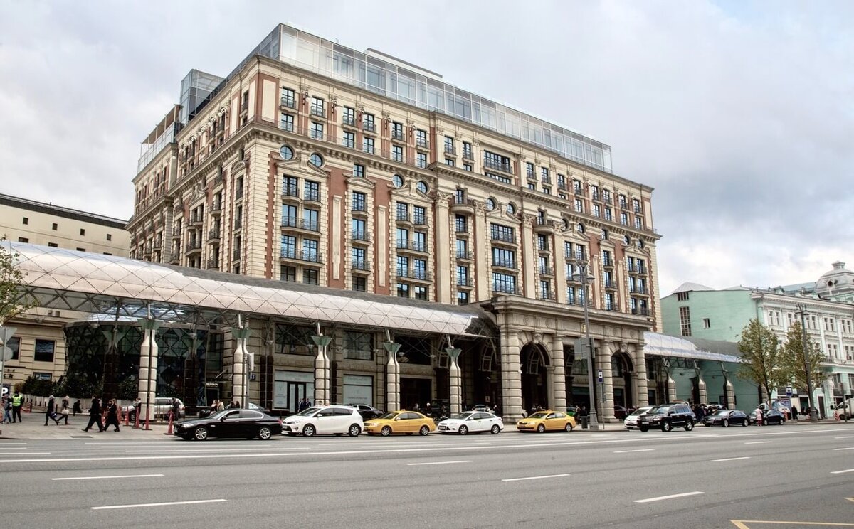 The carlton moscow тверская ул 3 москва. Москва, Ritz Carlton, Тверская, 3. Москва отель Ритц-Карлтон Тверская. Гостиница Ритц Карлтон в Москве. Тверская улица Ритц Карлтон.