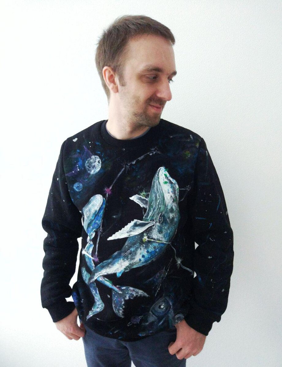 Роспись на груди кофты