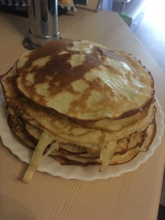 Сори за качество, еле успела сделать хоть какое-то фото, блины быстро расхватали =)