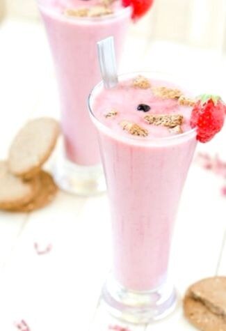 клубничный коктейль