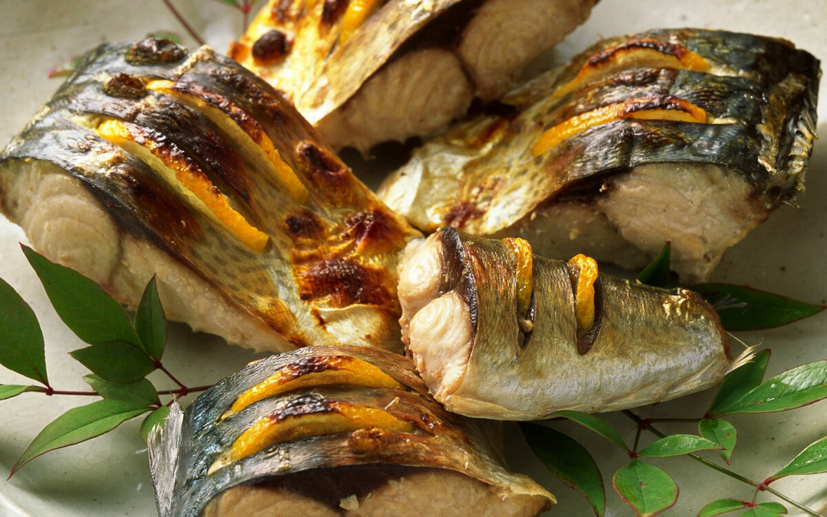 Рыбка невероятно вкусна и полезна!