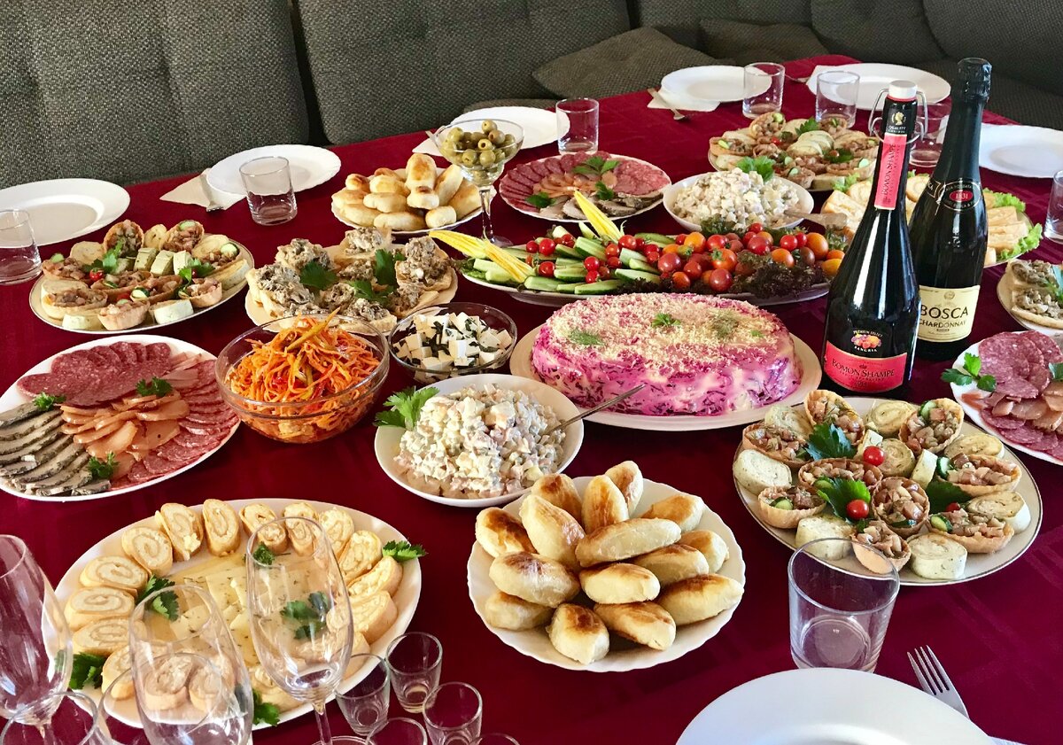 Праздничный стол на день рождения недорого и вкусно дома рецепты с фото пошагово