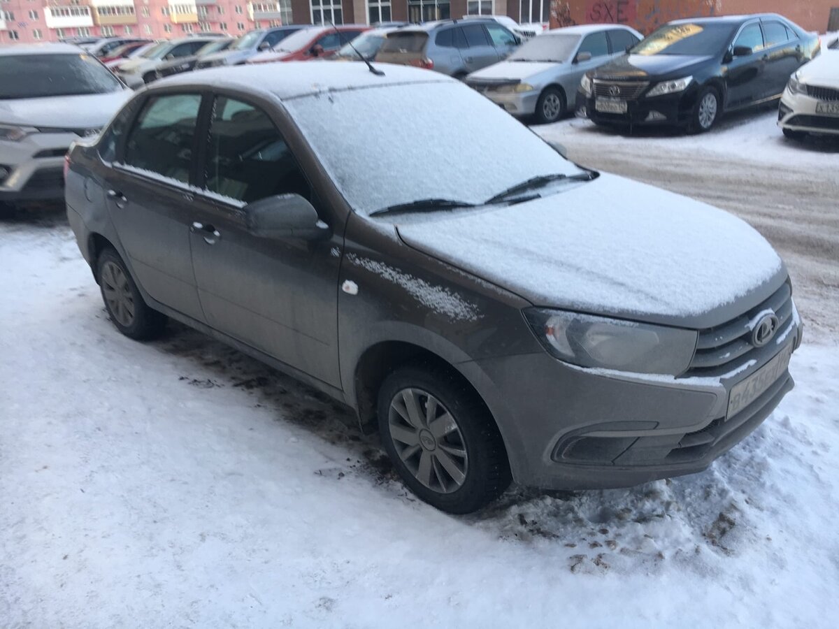 вроде на ведро не похожа?