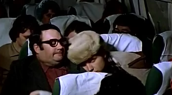 Э а рязанов ирония судьбы. Ирония судьбы мы встретились. Ипполит ирония судьбы актер. Фильм ирония судьбы или слегким паром. Андрей мягков ирония судьбы.