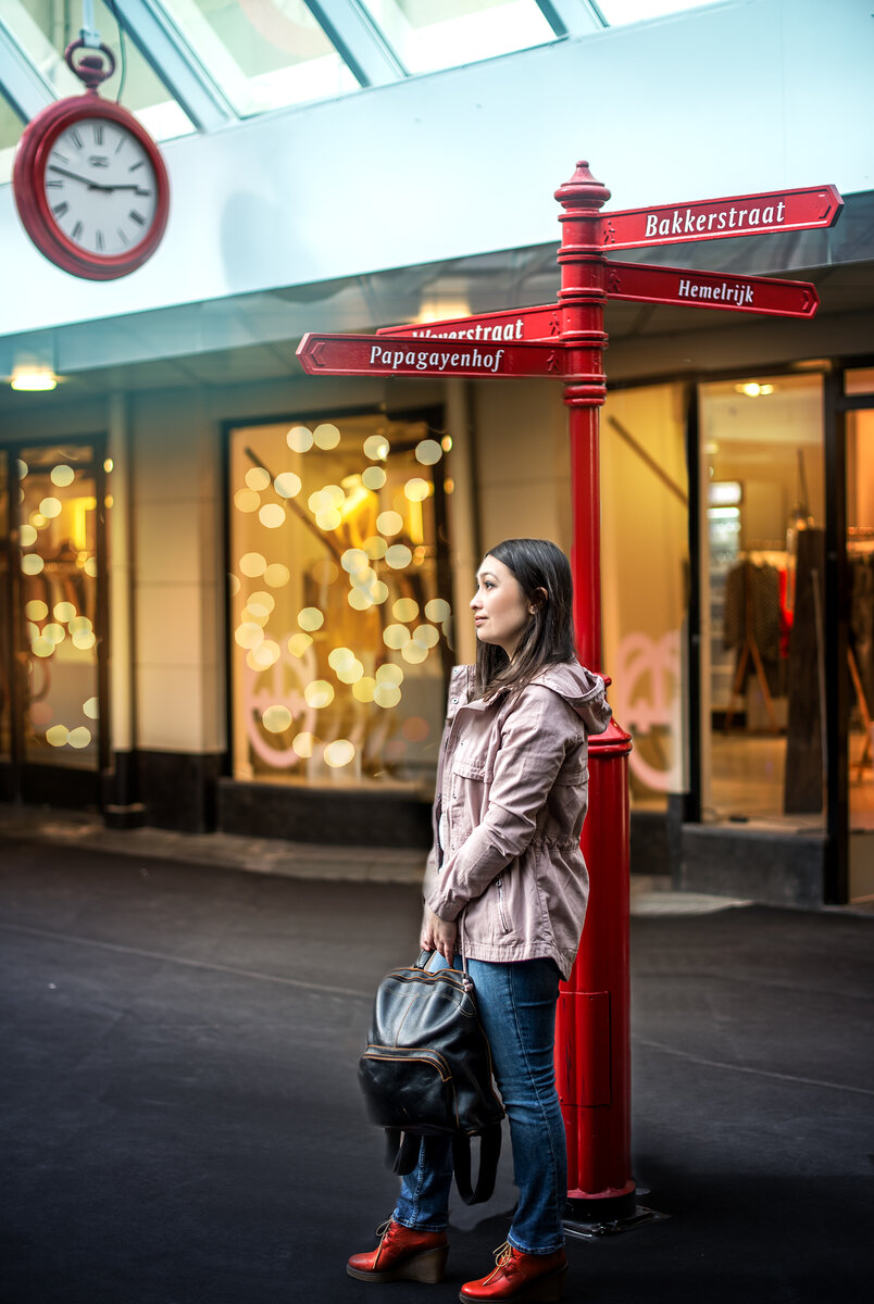 Я из своего рюкзака при муже не все покупки достаю) / фото: Виктория/ https://www.instagram.com/lovingfoto/