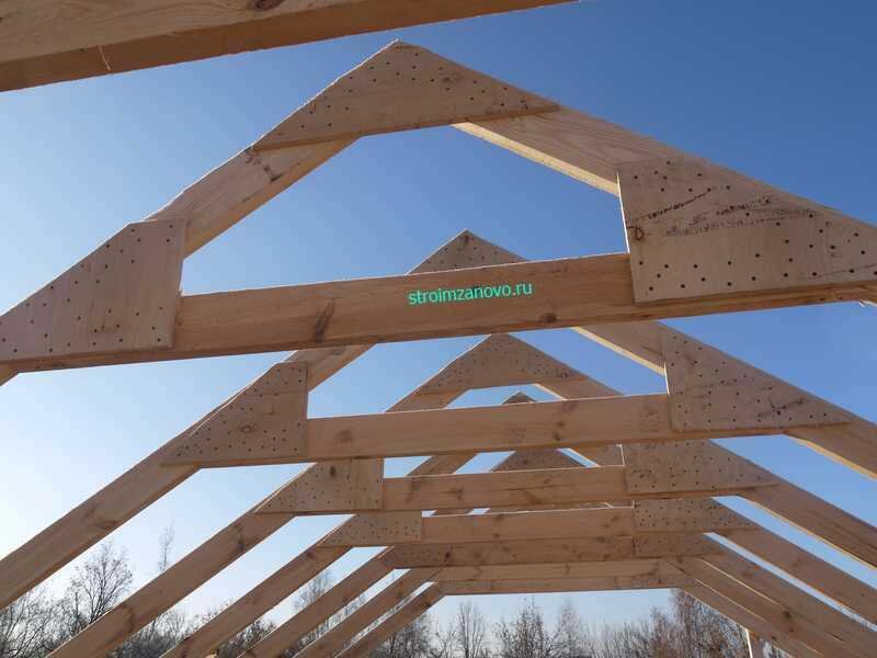 Стропильная система, ригеля в доска 50х150. Опора скользящая для стропил 160x40х2. Выносные стропила. Накладка стропила. Двухскатная крыша с коньковым прогоном.