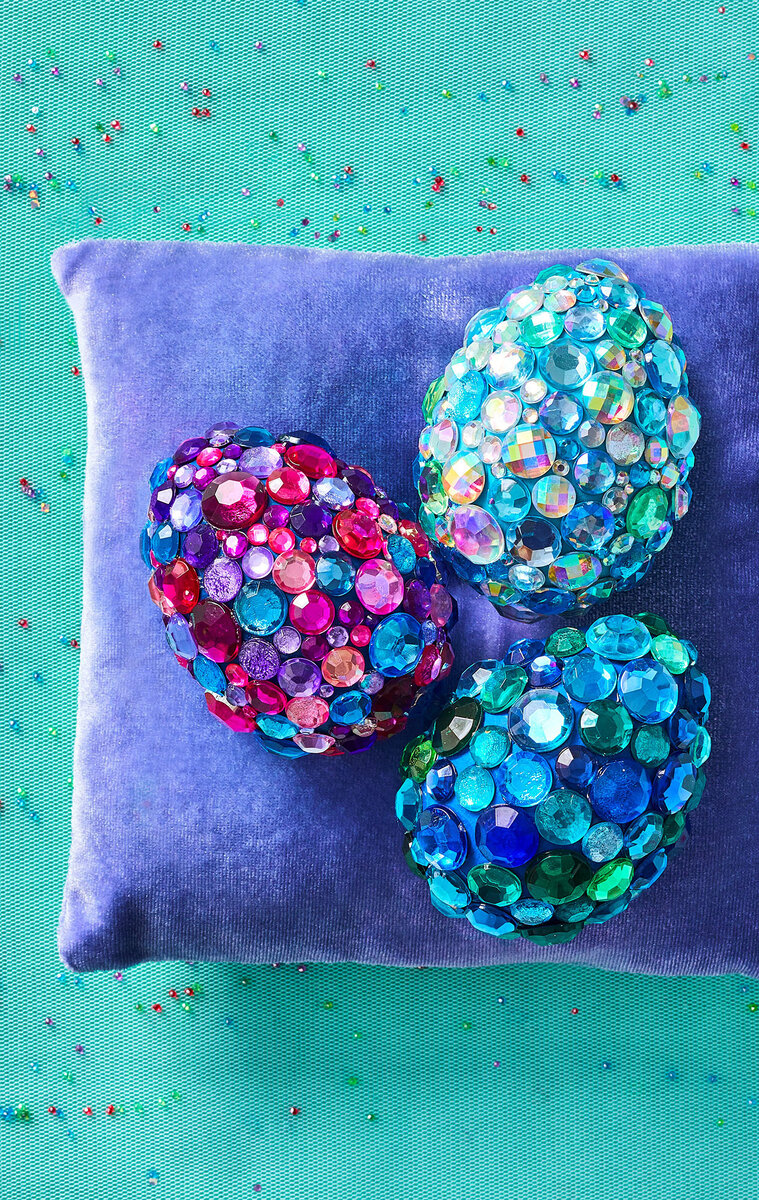 Яркий декор пасхальных яиц