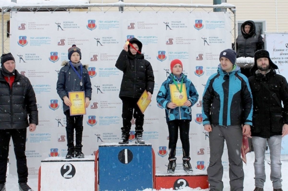    Брат знаменитой тверской спортсменки Непряевой выиграл две золотые медали