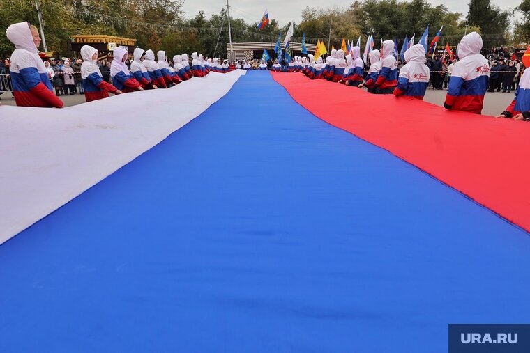    Поддерживающим Россию стараются не давать возможности говорить об этом открыто, сказал Сергей Марков