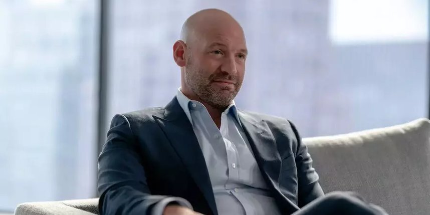    Кори Столл в сериале "Миллиарды".Universal+