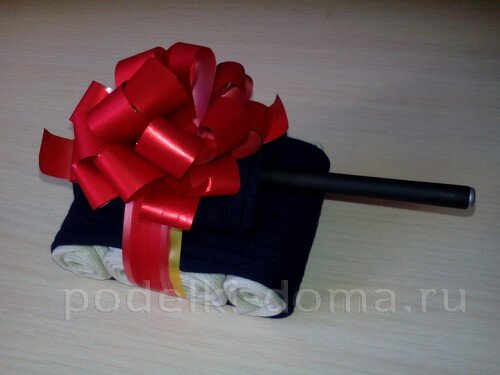 Танк и букет из носков | Коробочка идей и мастер-классов | Дзен