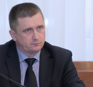 С 21 мая 2018 года начальник департамента энергетики, жилищного и коммунального хозяйства мэрии Андрей Колмаков переходит на должность директора новосибирского филиала «Сибирской генерирующей компании», сообщили в пресс-службе мэрии города Новосибирска.