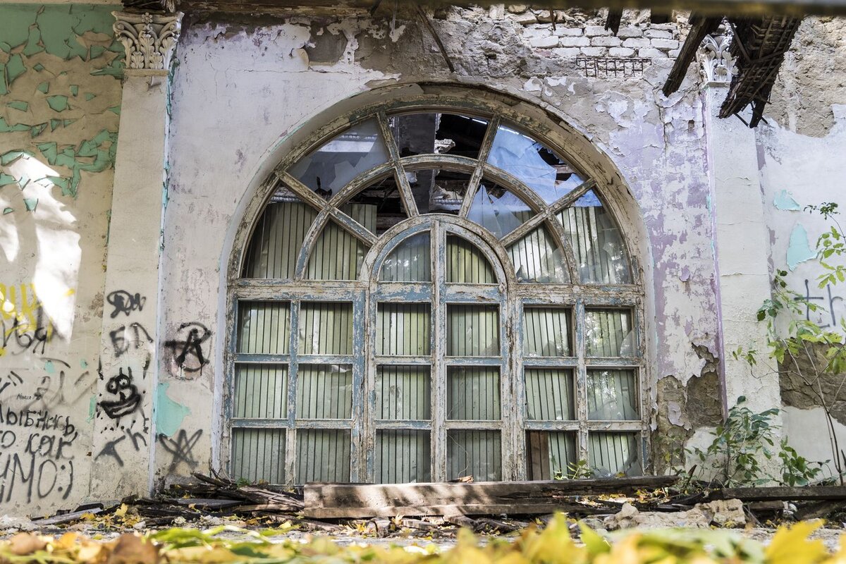 Заброшки пятигорска. Усадьба эльзы в пятигорске. Заброшки пятигорска. Недострой кисловодска. Заброшки пятигорска.
