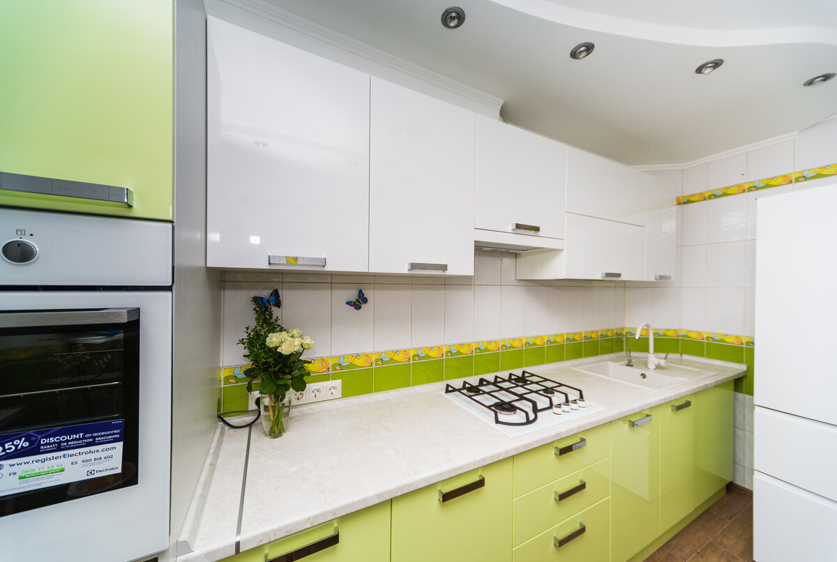 Очень узкая кухня