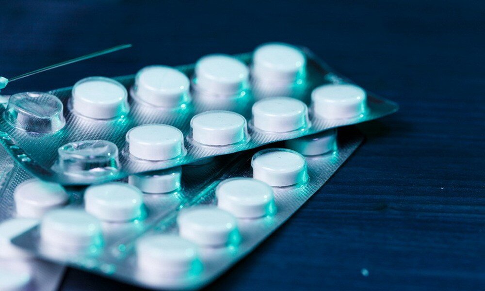 Петербургские врачи призывают отказаться от аспирина и анальгина, ограничить парацетамол