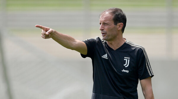 Главный тренер "Ювентуса" Массимилиано Аллегри