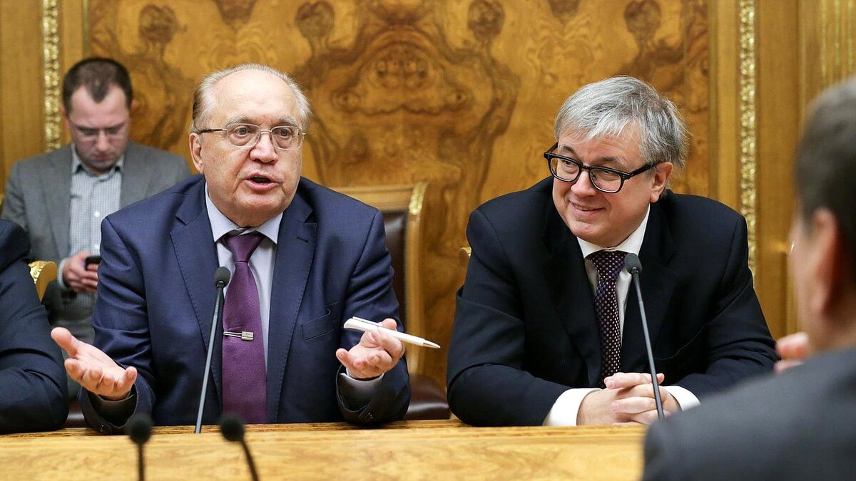 Ректор МГу Виктор Савдовний, ректор ВШЭ Ярослав Еузьминов