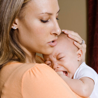  Очень часто мамы пишут и говорят, что: «ребёнок почти всё время на груди, часто просыпается и ищет грудь, значит не наедается.-2