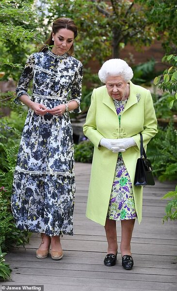 Кейт рискнула разозлить королеву на Цветочном шоу в Челси
