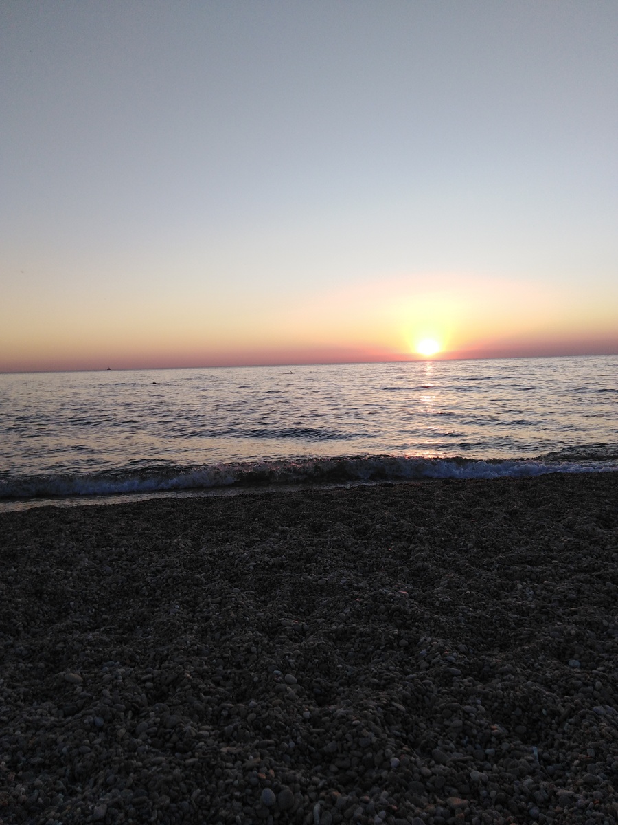 Закат в Крыму *фото из личного архива *