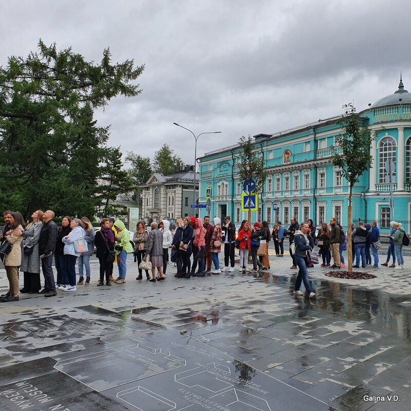 Люди тянутся к искусству