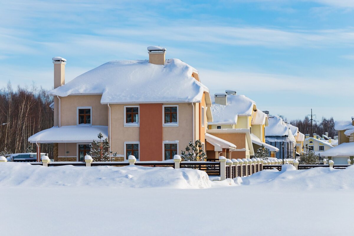 коттеджный поселок зимой