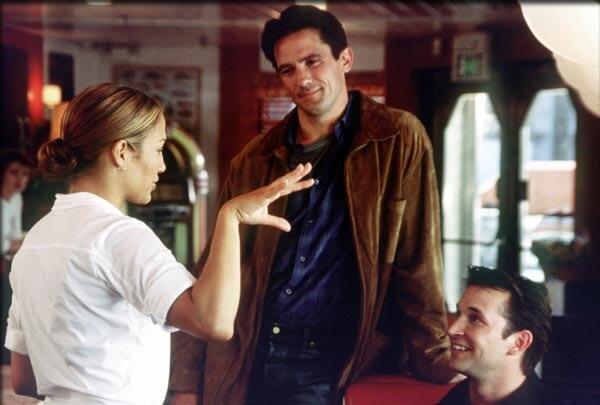 Дженнифер Лопес, Билл Кэмпбелл и Ноа Уайли,  фильм "С меня хватит"