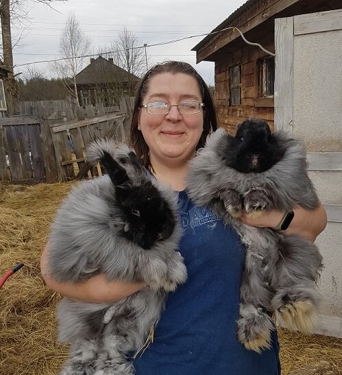 Привет! Фан-Фан, Лера, и Индус, слева направо)