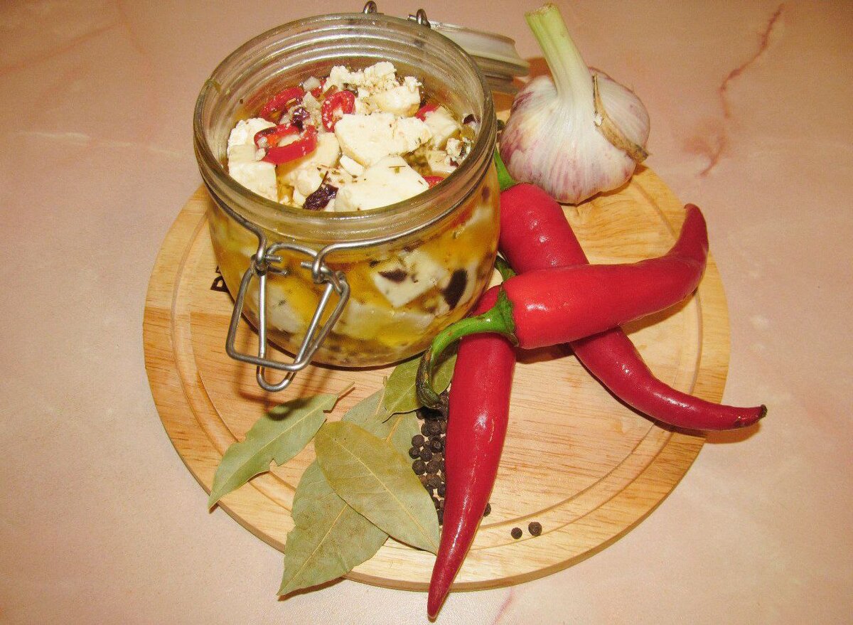 Маринованная брынза