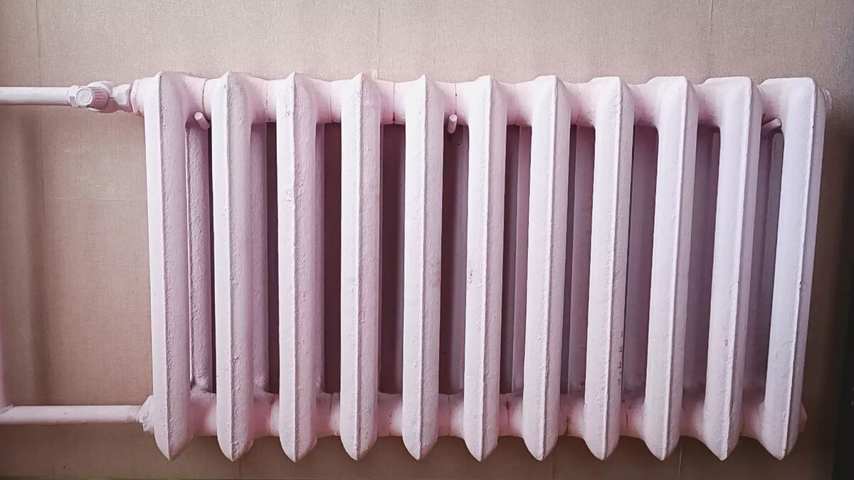     Поэтапное подключение многоквартирных жилых домов к теплоснабжению в Сургуте начнется в середине недели. Соответствующее постановление было подписано накануне.