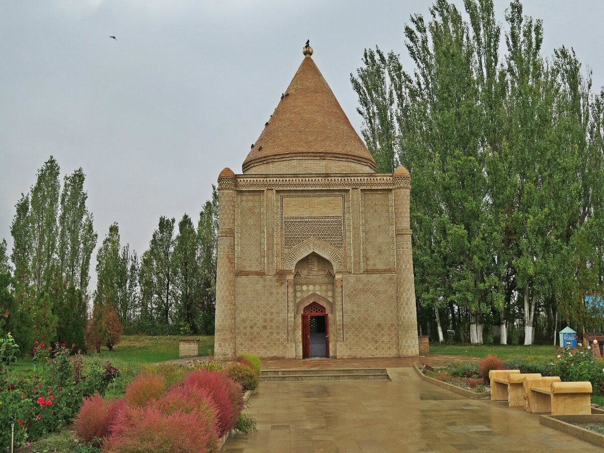 Тарихи ескерткіштер презентация