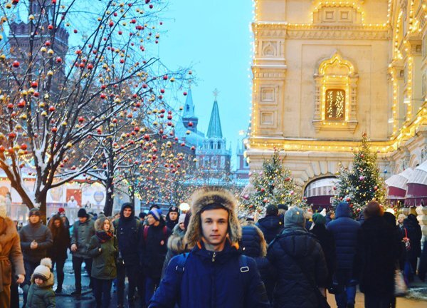 Андрей Сазонов на каникулах в Москве. Фото из семейного архива