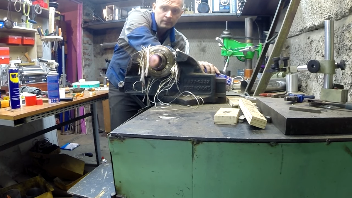 Запуск в гараже реактивного двигателя