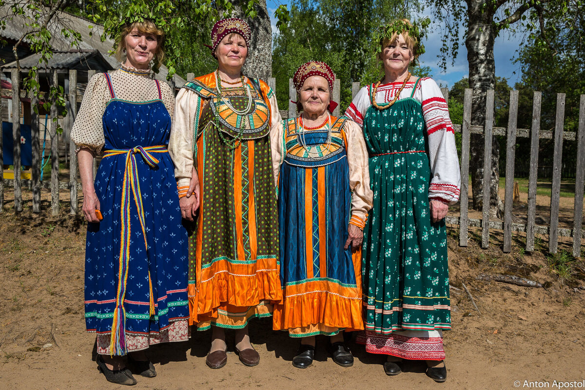 Вепсы народ. Национальный костюм Карелии вепсы. Карелы, Ижоры, вепсы. Карелы финны вепсы. Вепсы национальный костюм Карелы.