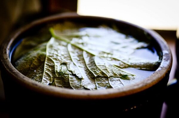 Деревянные бочки – экологичная и безопасная тара для засолки и хранения продуктов. Источник: theelliotthomestead.com 