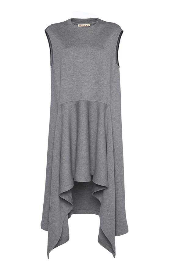 Подборка идей интересных платьев на основе выкройки свитшота или  олимпийки с капюшоном. Сшить можно из флиса, шерсти, неопрена и т.д.  Если не умеете шить сами — закажите портному.
  
  