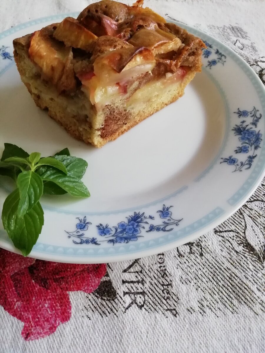 Шарлотка кусок