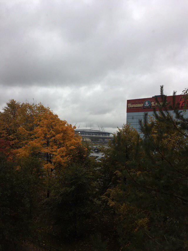 Вид с балкона на Газпром-Арену