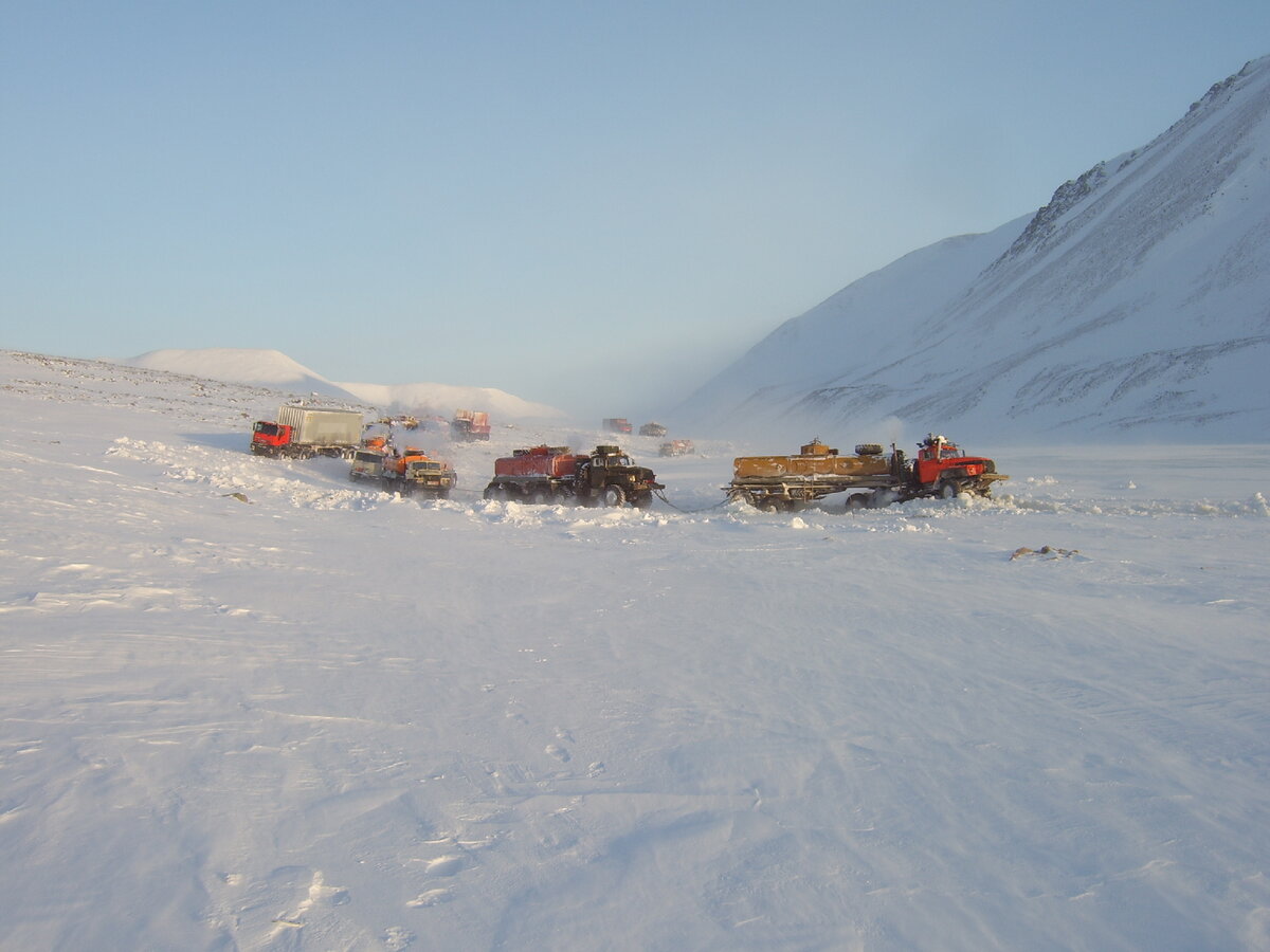 Арктика. Иномарки здесь не выживут - правда о настоящих дорогах и автомобилях на Крайнем Севере