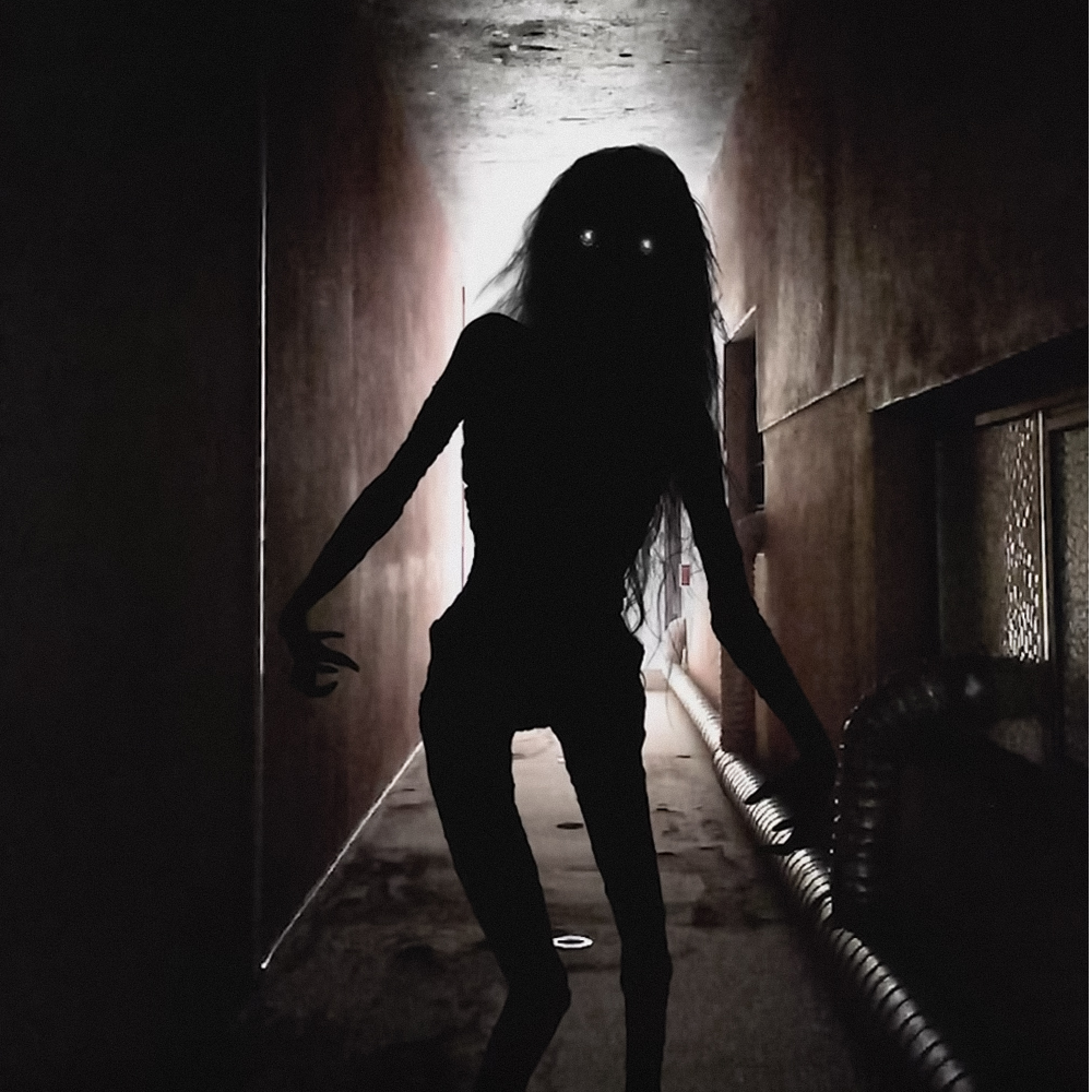 Кадр из фильма "И гаснет свет" (Картинка из сети интернет)