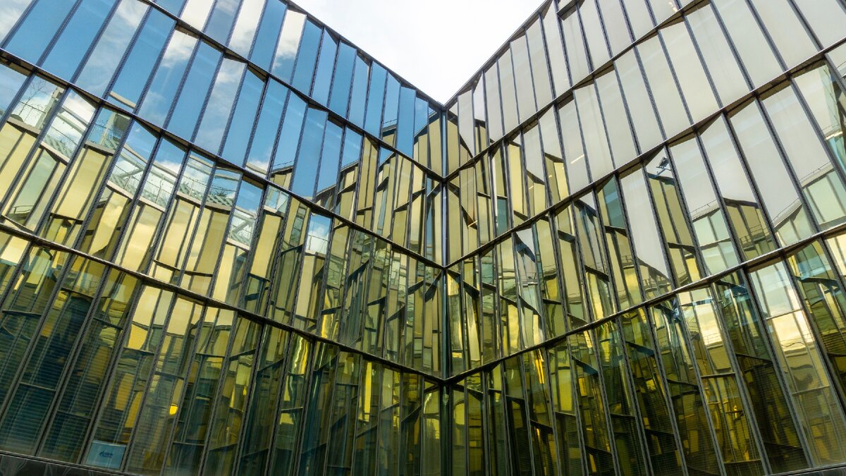 зеркальный дворик почтамтская. зеркальный дворик в санкт-петербурге почтамтская. бизнес-центр «quattro corti» (санкт-петербург). зеркальный дворик почтамтская. зеркальный дворик газпрома почтамтская.