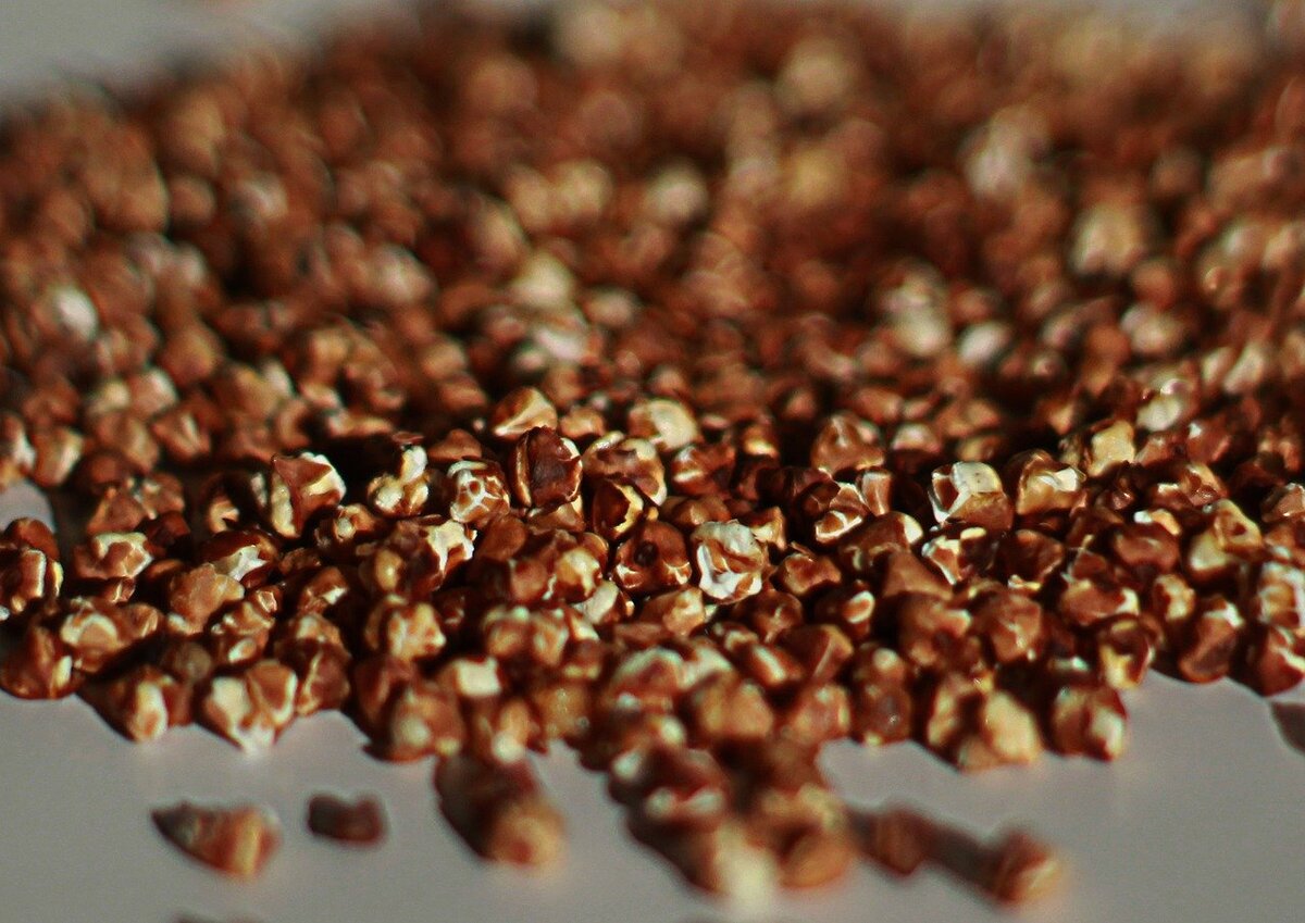 Чиновники обещают, что цены на гречку  стабилизируются осенью