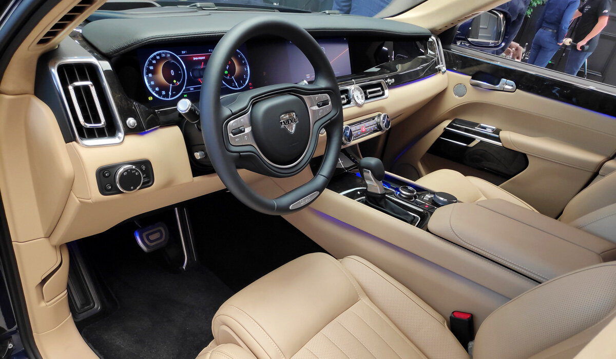 Салон автомобиля Aurus Senat